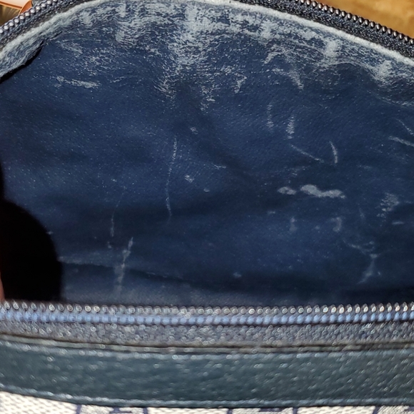 SOLD Gucci Accessory Collection Navy Boston Bag - Picture 8 of 16